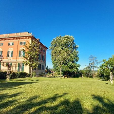 Villa Viola Тортона Екстериор снимка
