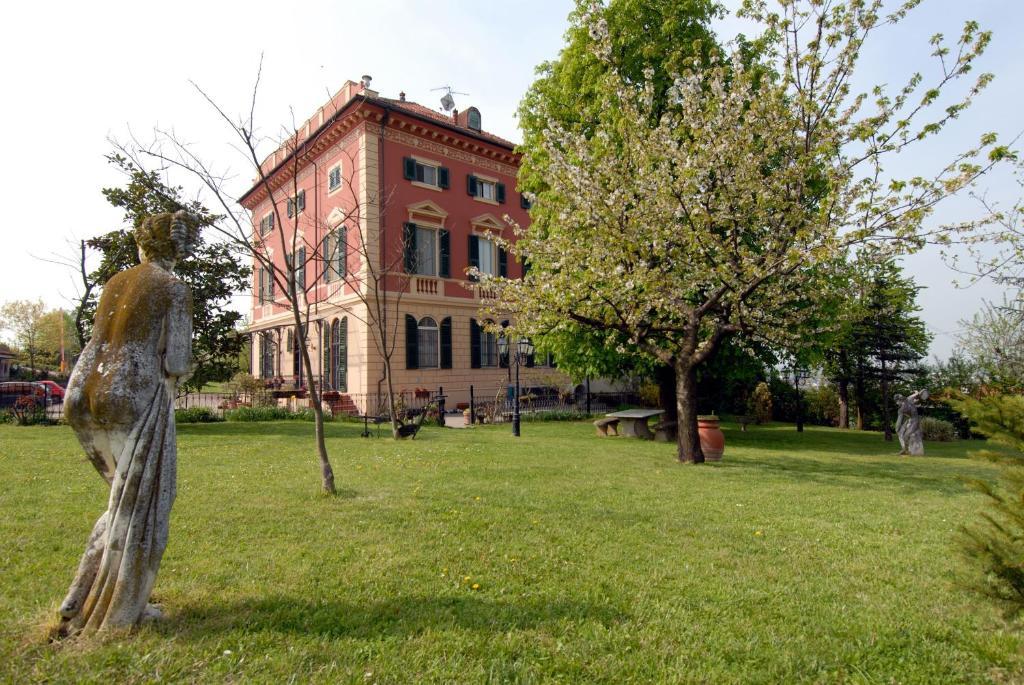 Villa Viola Тортона Екстериор снимка