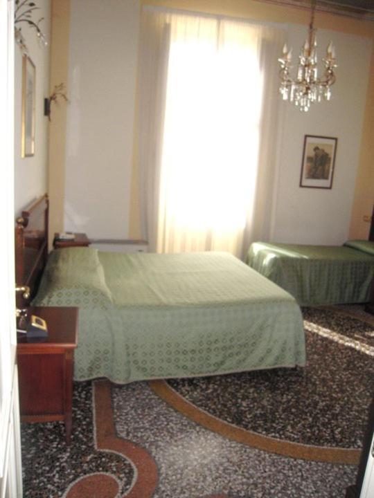 Villa Viola Тортона Екстериор снимка